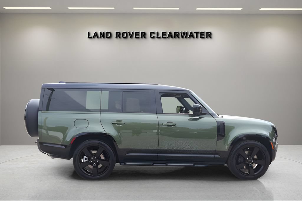 New 2026 Land Rover Defender 130 X-Dynamic SE AWD/4WD image 6