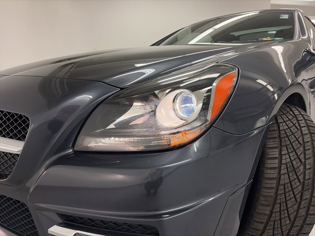 Used 2014 Mercedes-Benz SLK 250 image 10