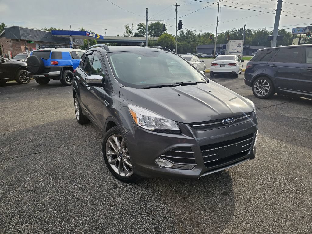 Used 2016 Ford Escape SE w/ SE Chrome Package AWD/4WD image 1