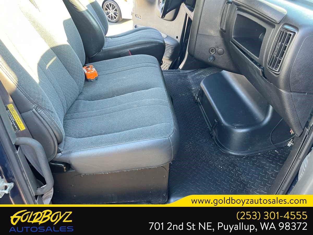 Used 2005 Chevrolet Kodiak C4500 2WD Crew Cab image 16