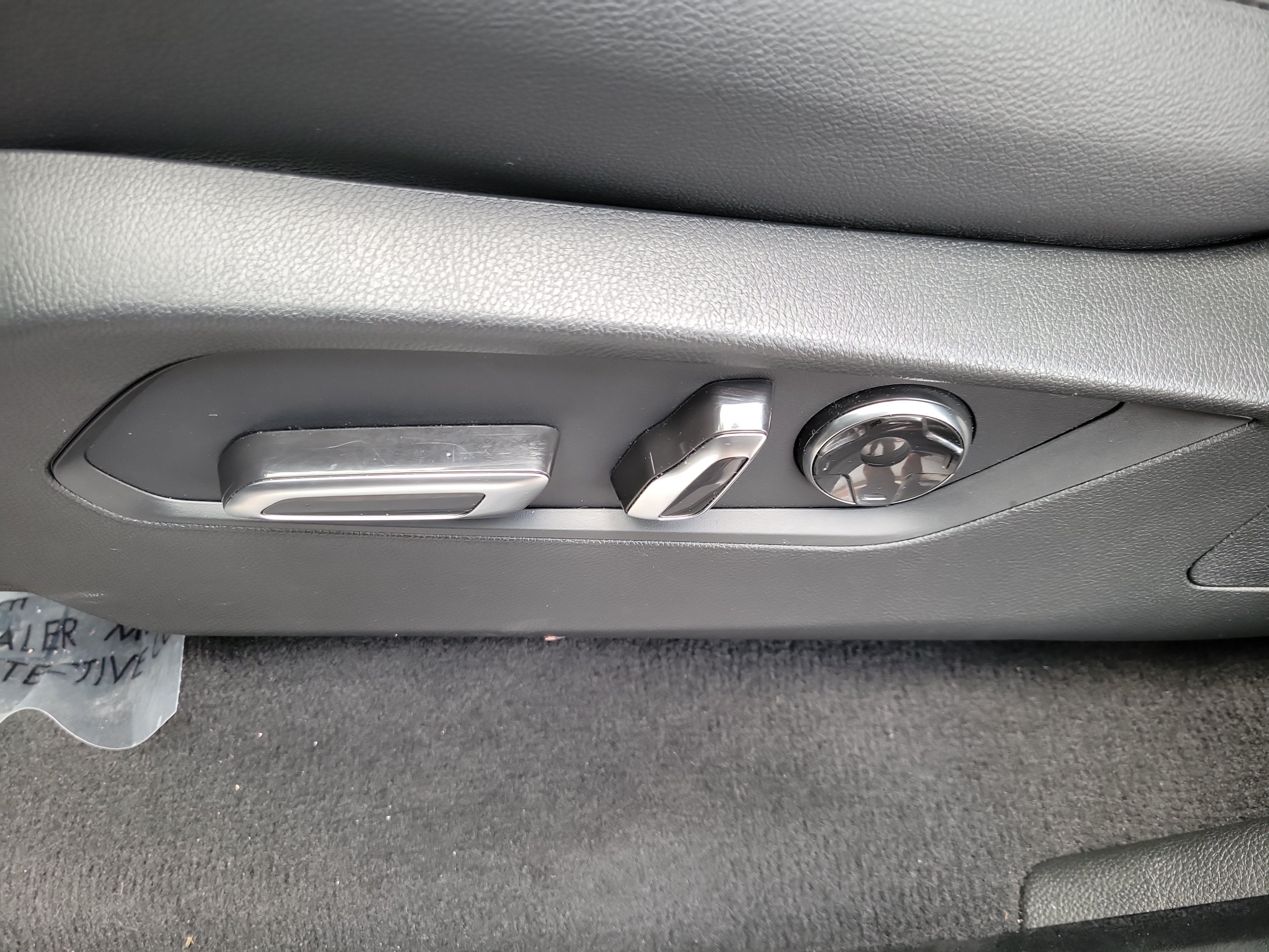Used 2024 Acura MDX FWD image 12