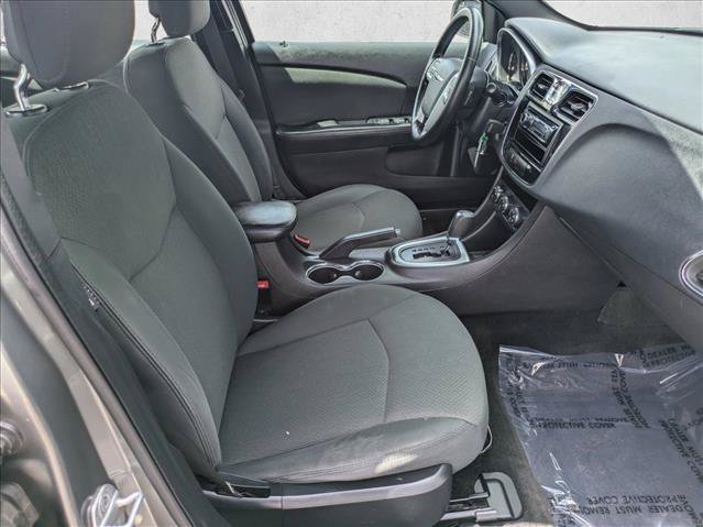 Used 2012 Chrysler 200 Touring FWD image 20