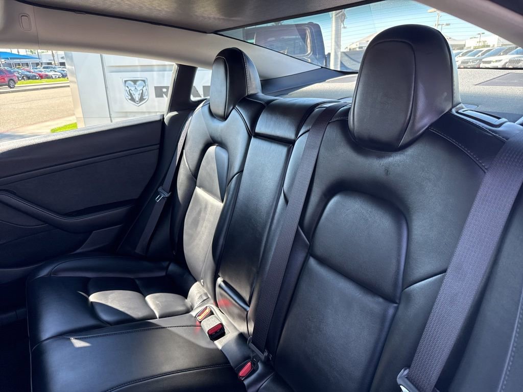 Used 2022 Tesla Model 3 Performance image 15