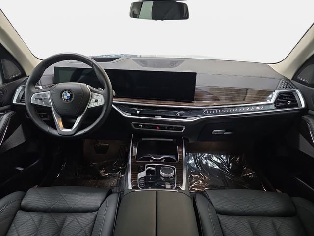Certified 2026 BMW X7 xDrive40i AWD/4WD image 9