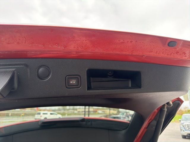 Used 2020 Chevrolet Equinox LT AWD/4WD image 16