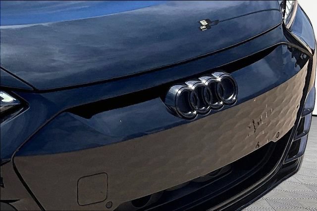 Used 2023 Audi RS e-tron GT w/ Carbon Performance Package AWD/4WD image 30