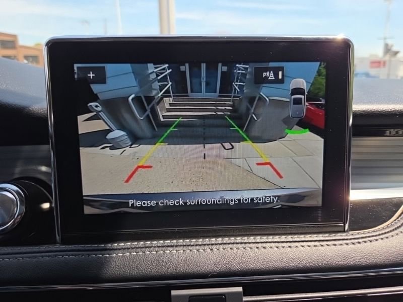 Used 2022 Lincoln Corsair AWD w/ Premium Package image 38