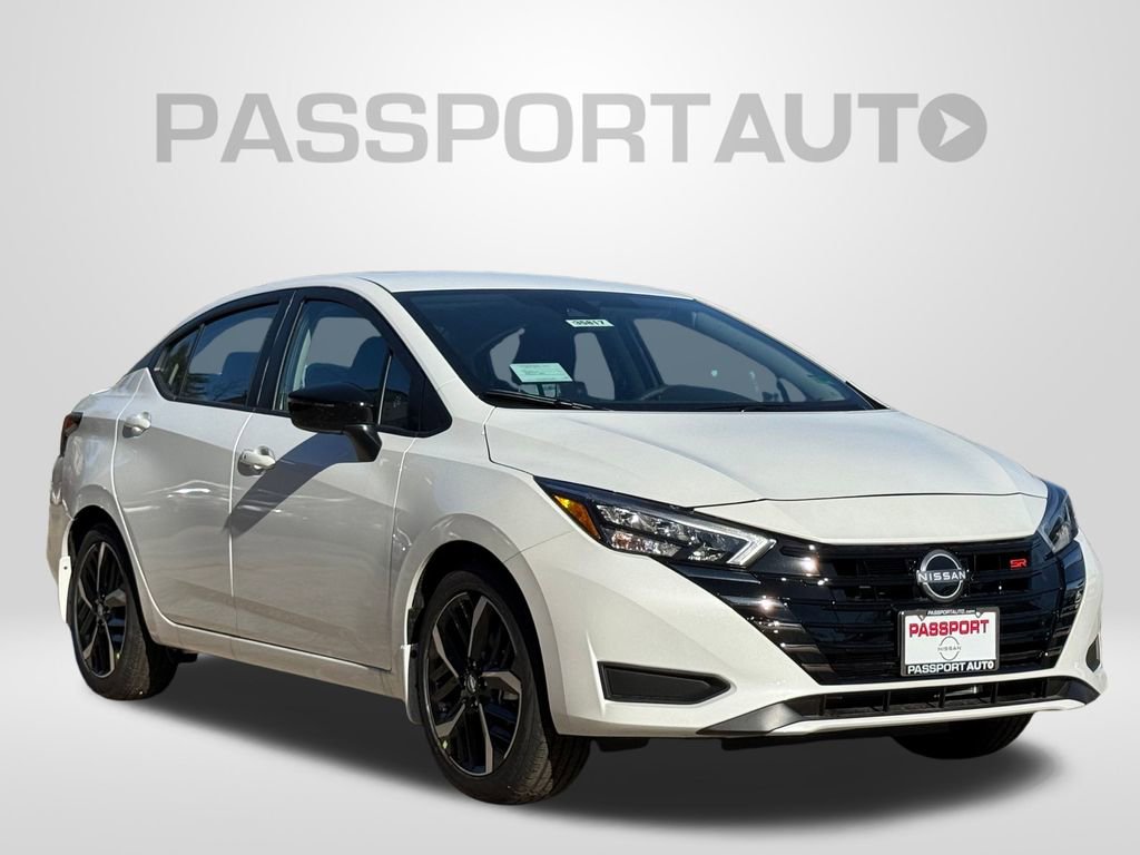 New 2025 Nissan Versa SR w/ Trunk Package image 3