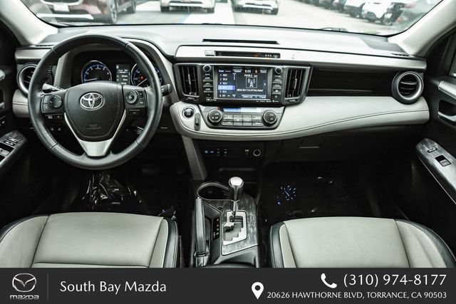 Used 2017 Toyota RAV4 Platinum w/ All Weather Liner Package FWD image 12