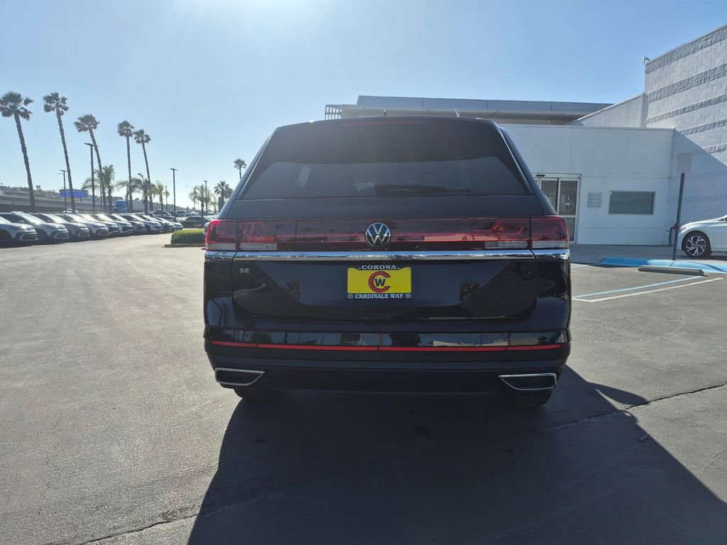 Used 2025 Volkswagen Atlas SE FWD image 7