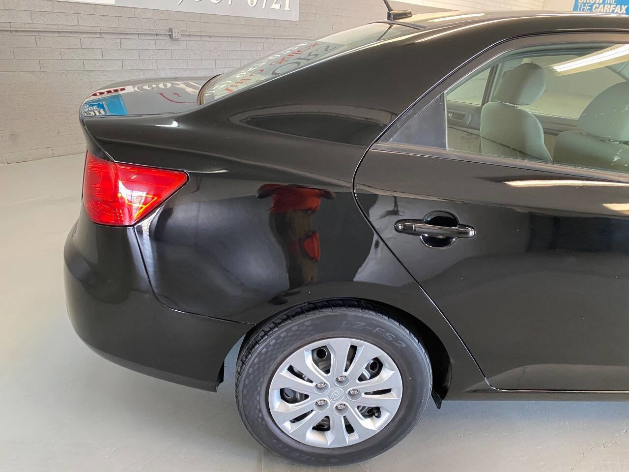 Used 2012 Kia Forte LX image 16