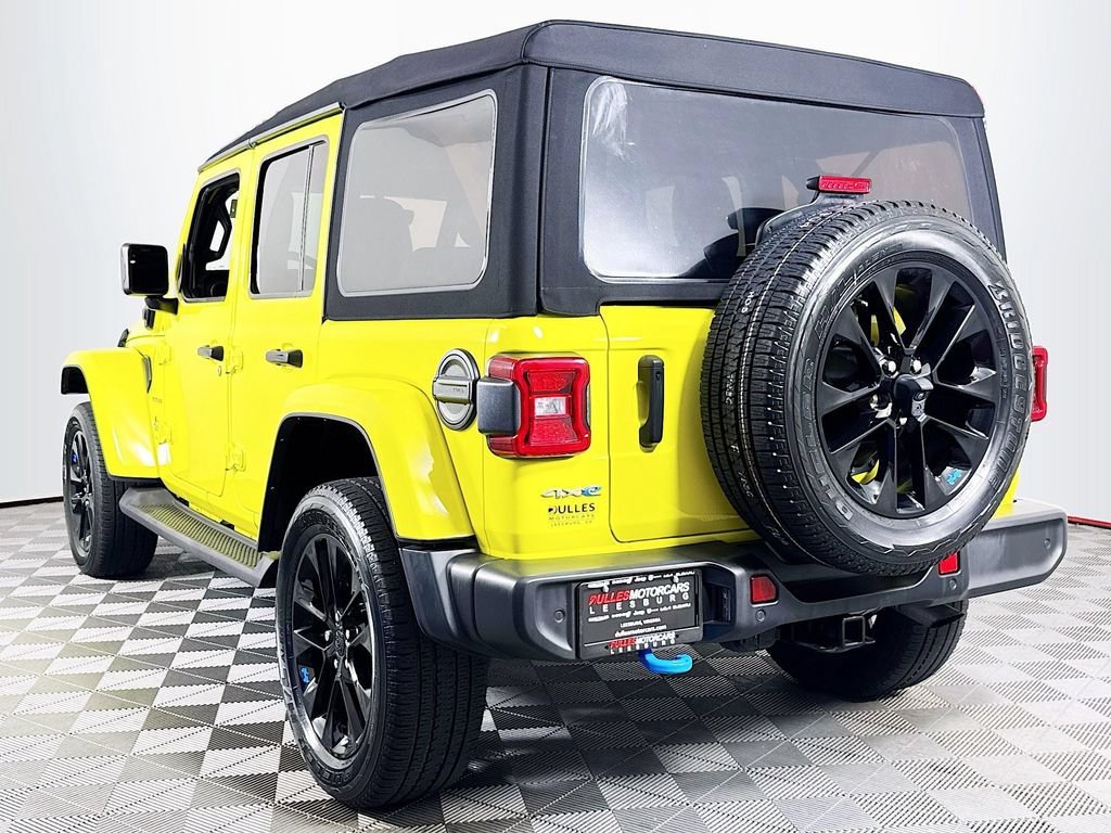 Used 2022 Jeep Wrangler Unlimited Sahara w/ Safety Group AWD/4WD image 5
