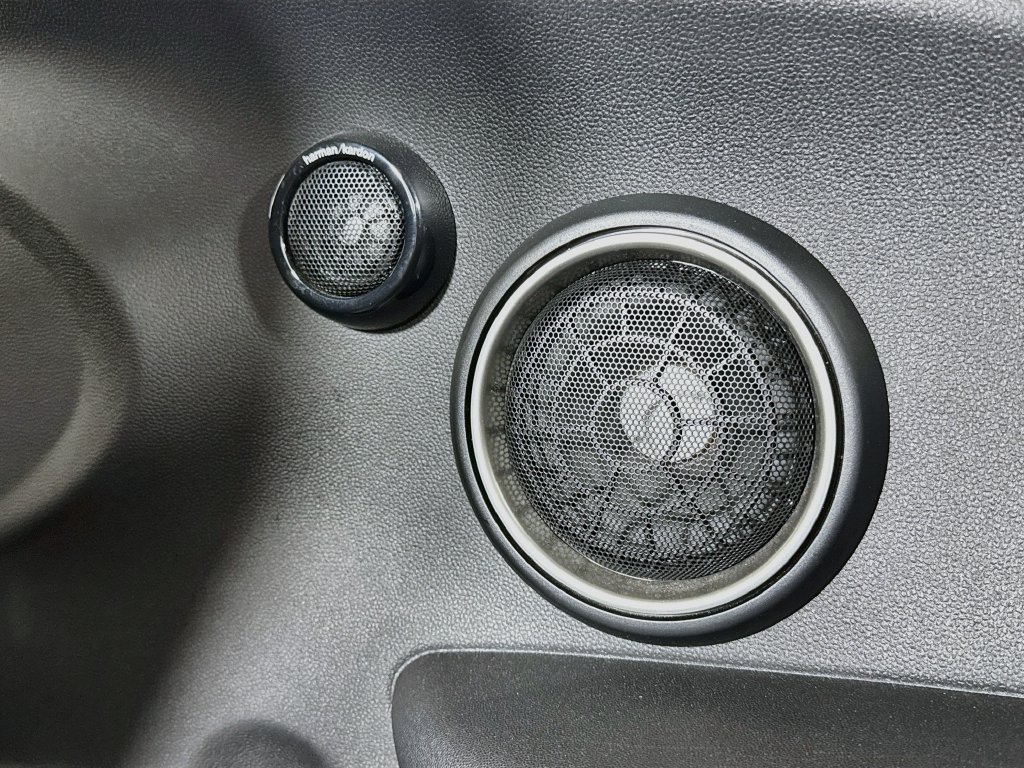 Used 2015 MINI Cooper S FWD image 26