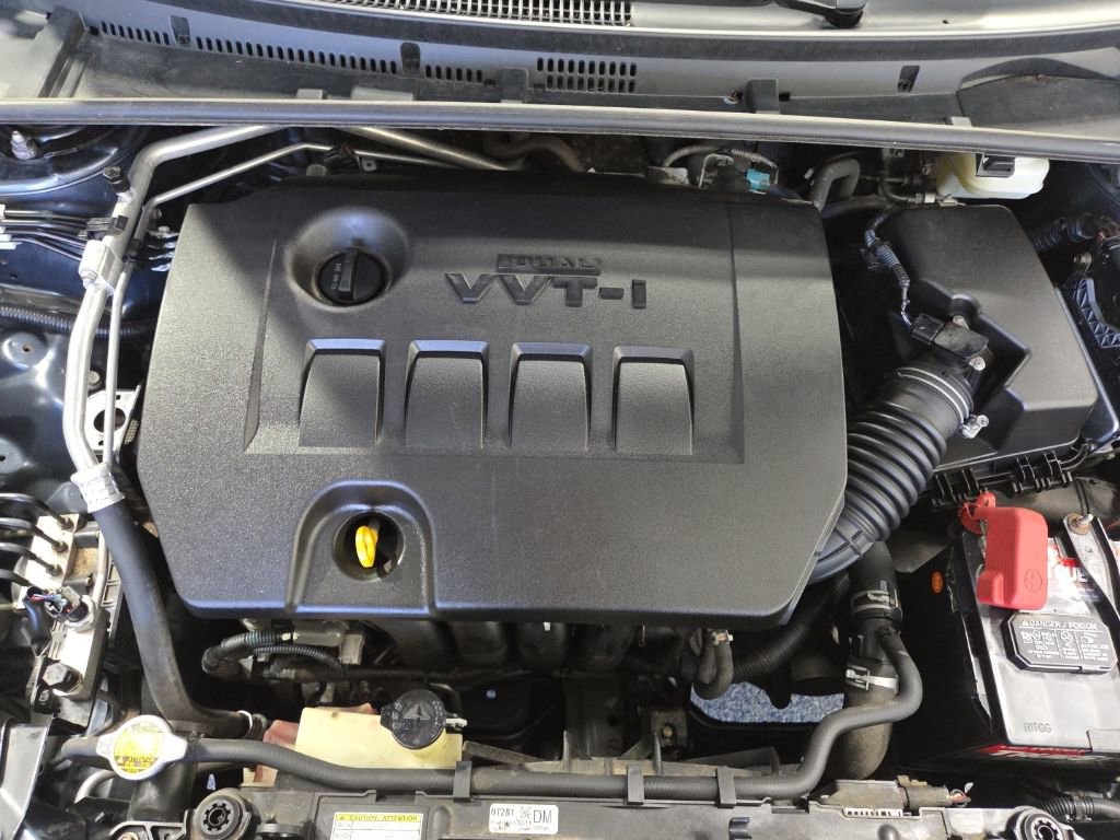 Used 2015 Toyota Corolla LE image 35