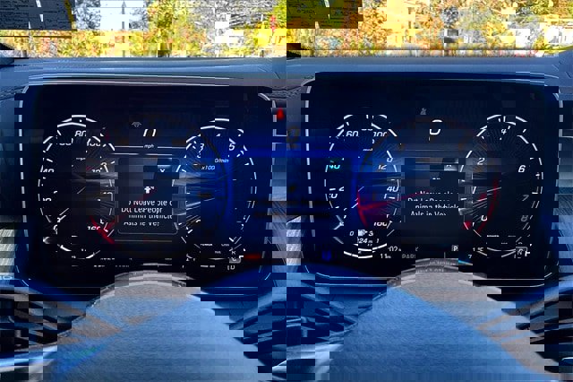 Certified 2025 Mercedes-Benz GLC 300 4MATIC image 16