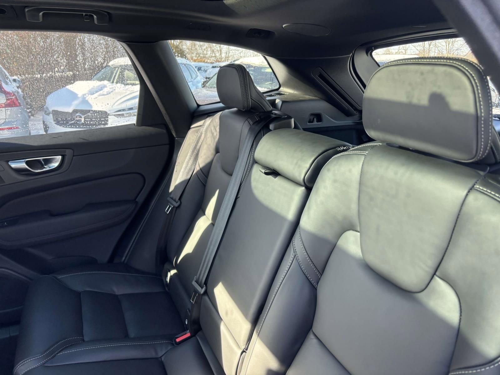 New 2026 Volvo XC60 T8 Ultra w/ Protection Package Premier image 25