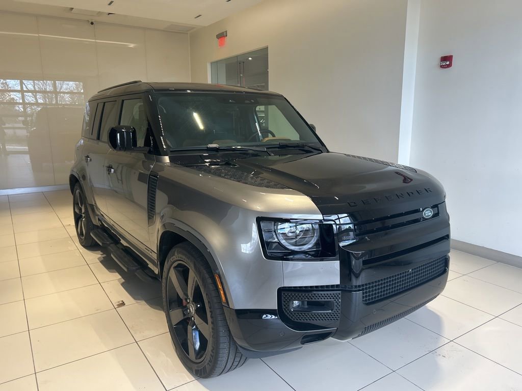 Used 2024 Land Rover Defender 110 X image 20