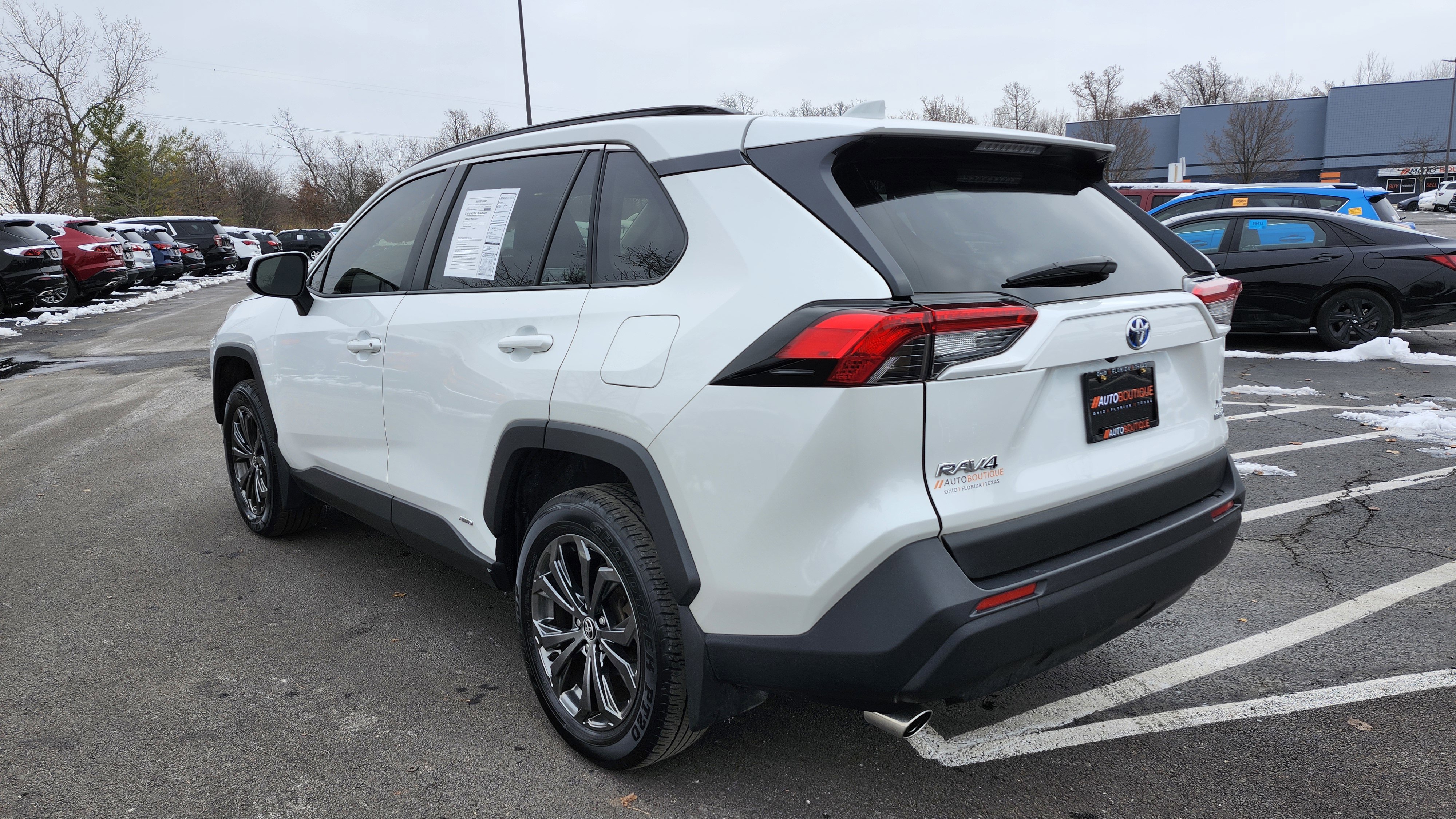 Used 2024 Toyota RAV4 XLE Premium image 17