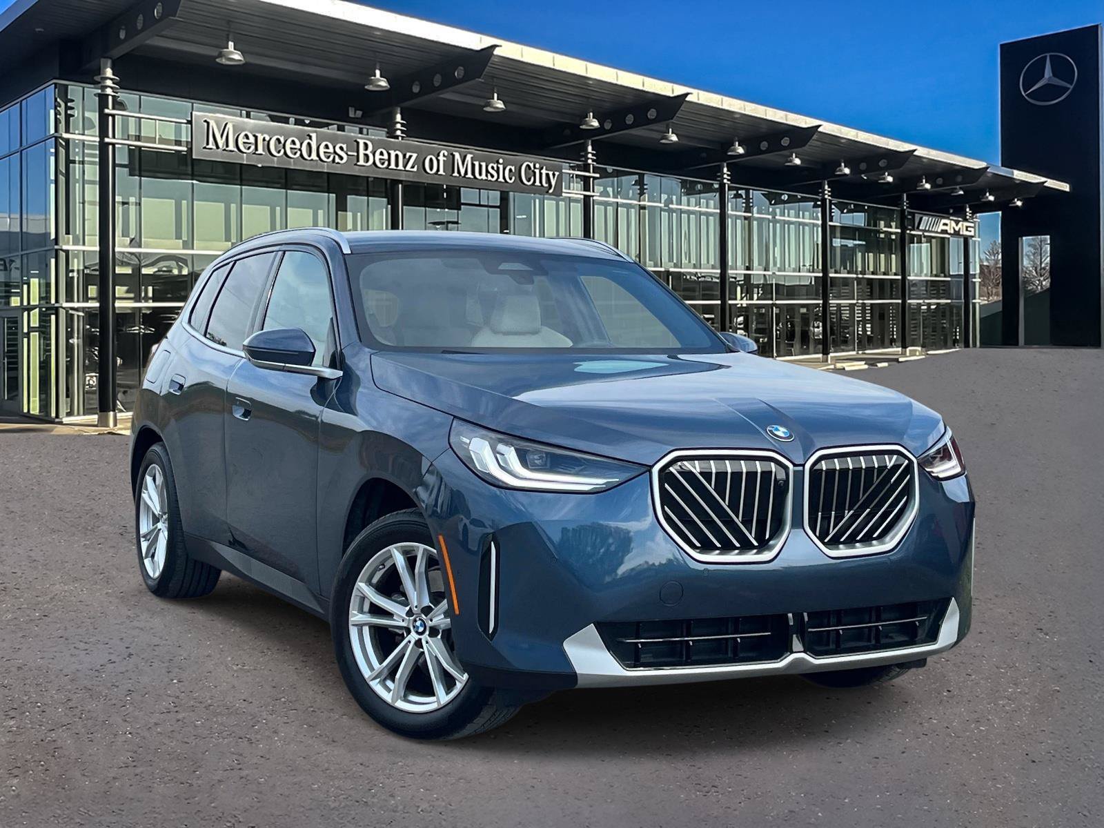 Used 2025 BMW X3 xDrive30i w/ Premium Package AWD/4WD image 1