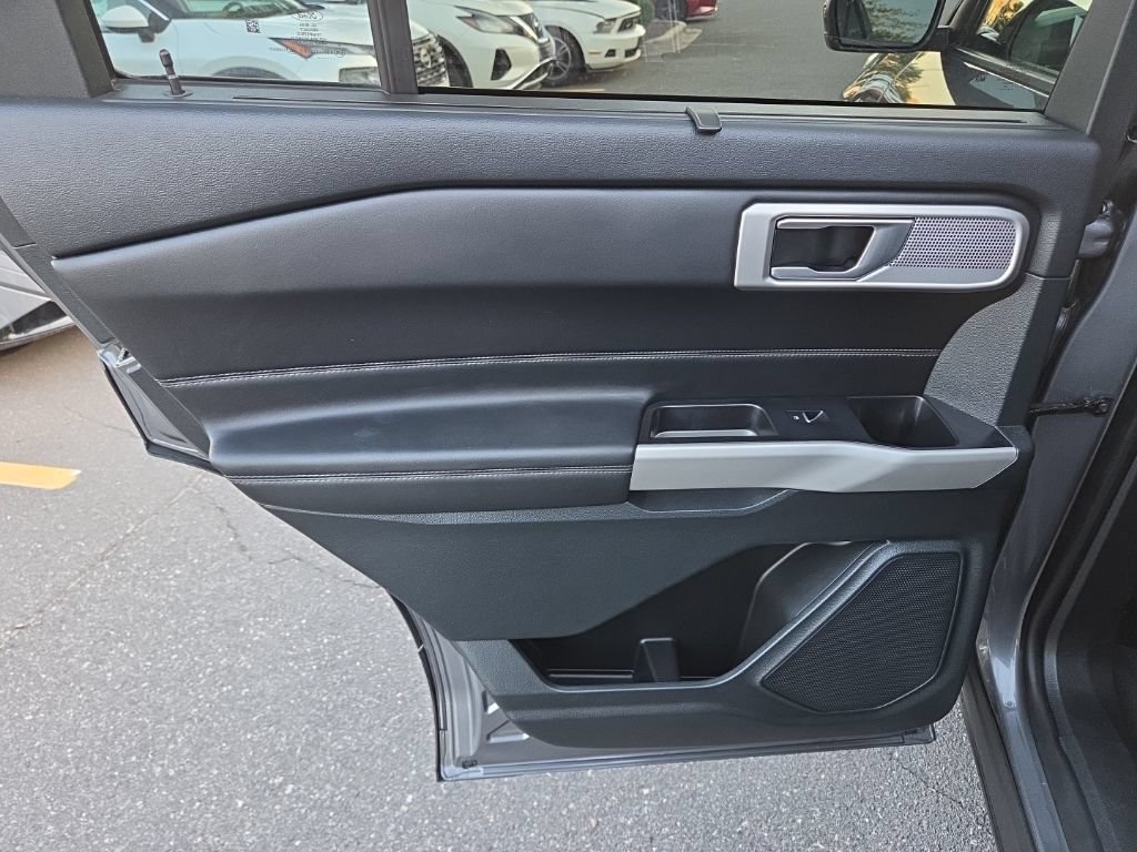 Used 2024 Ford Explorer Limited RWD image 30