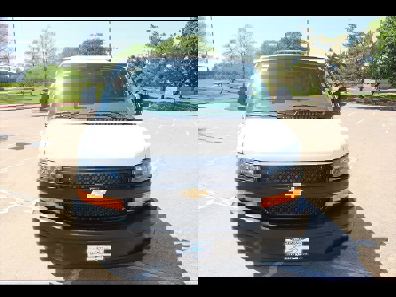 Used 2023 Chevrolet Express 2500 Extended w/ Driver Convenience Package image 8