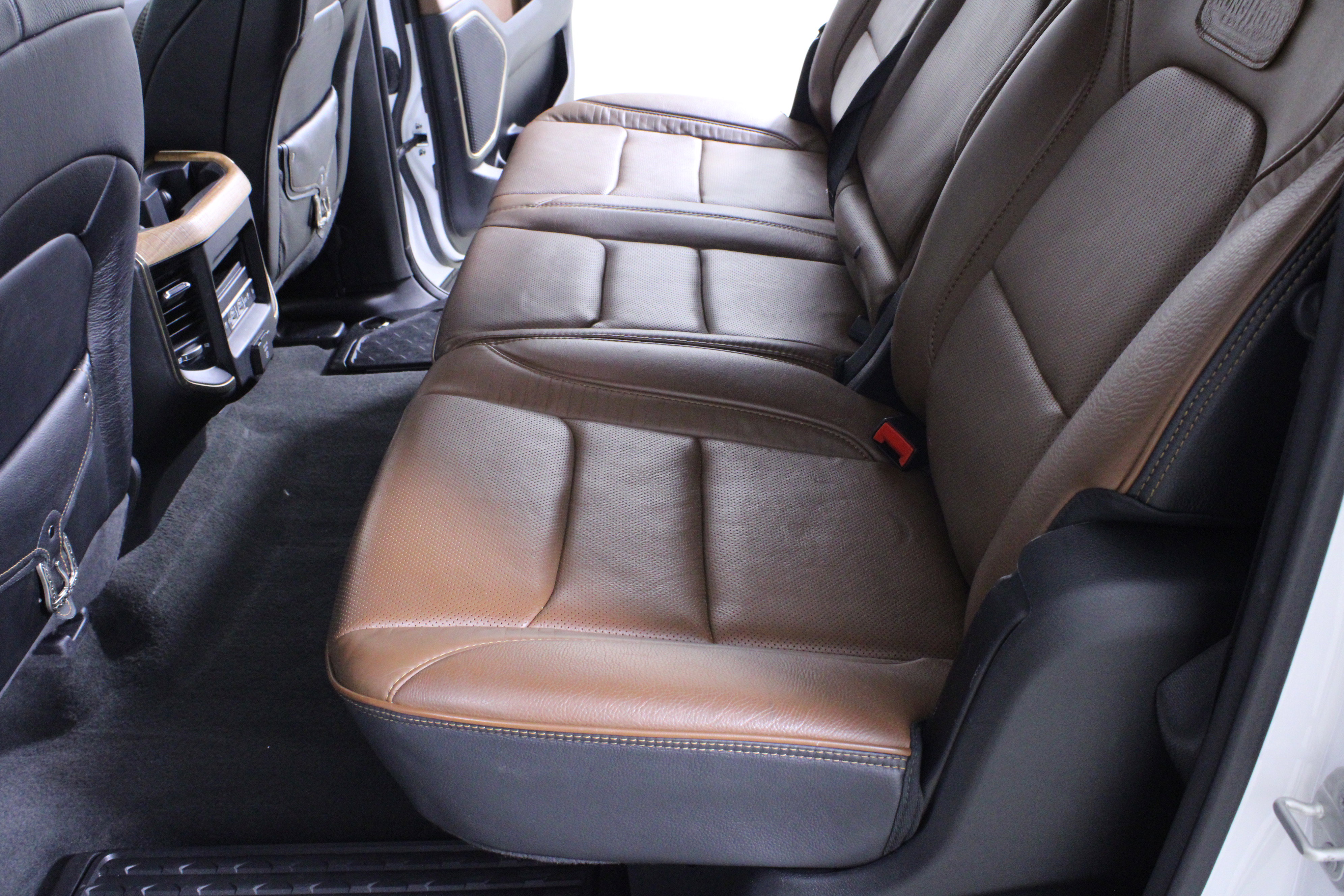 Used 2023 RAM 1500 Limited w/ Body Color Bumper Group image 14