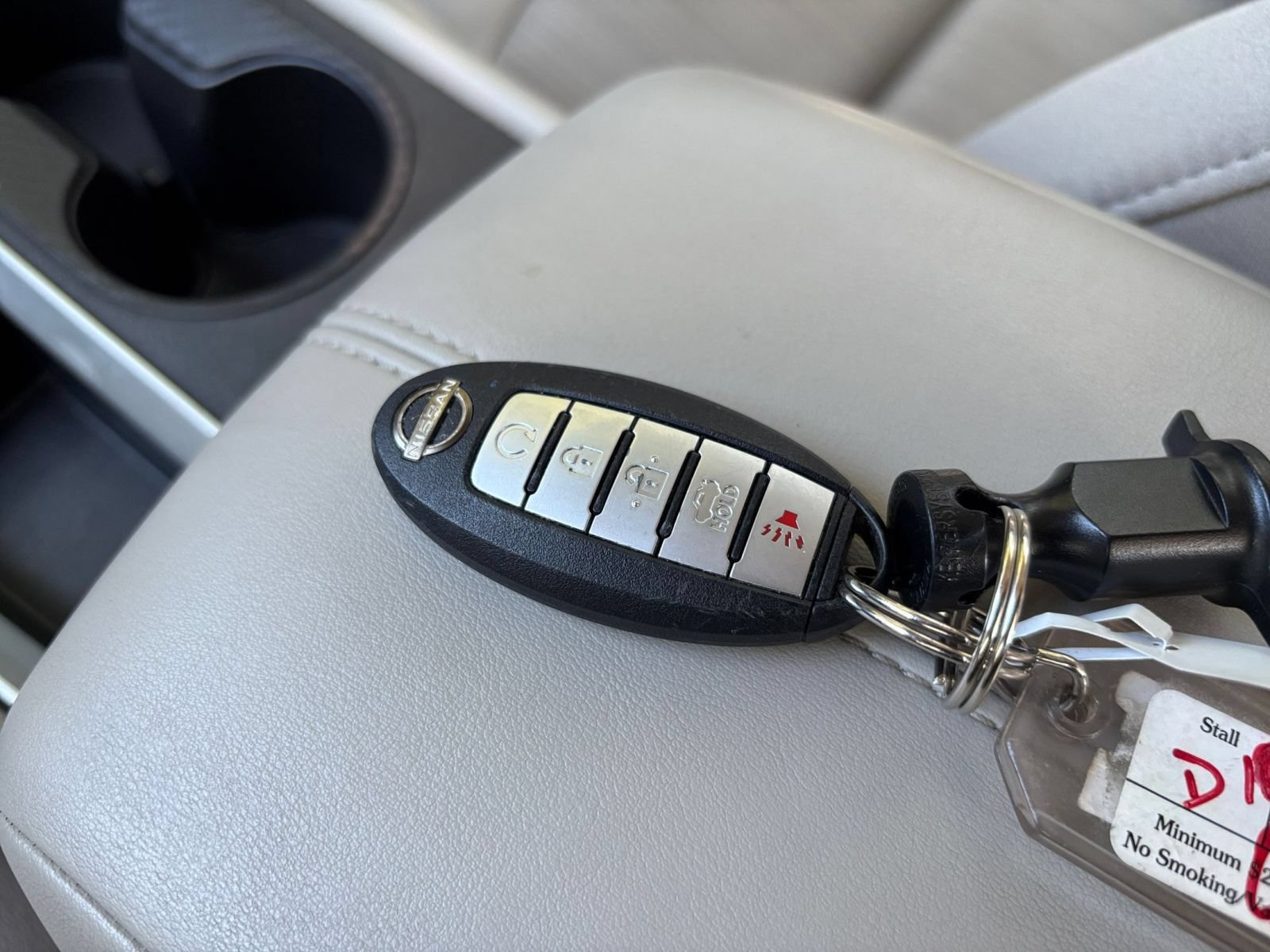 Used 2025 Nissan Altima 2.5 SV FWD image 24