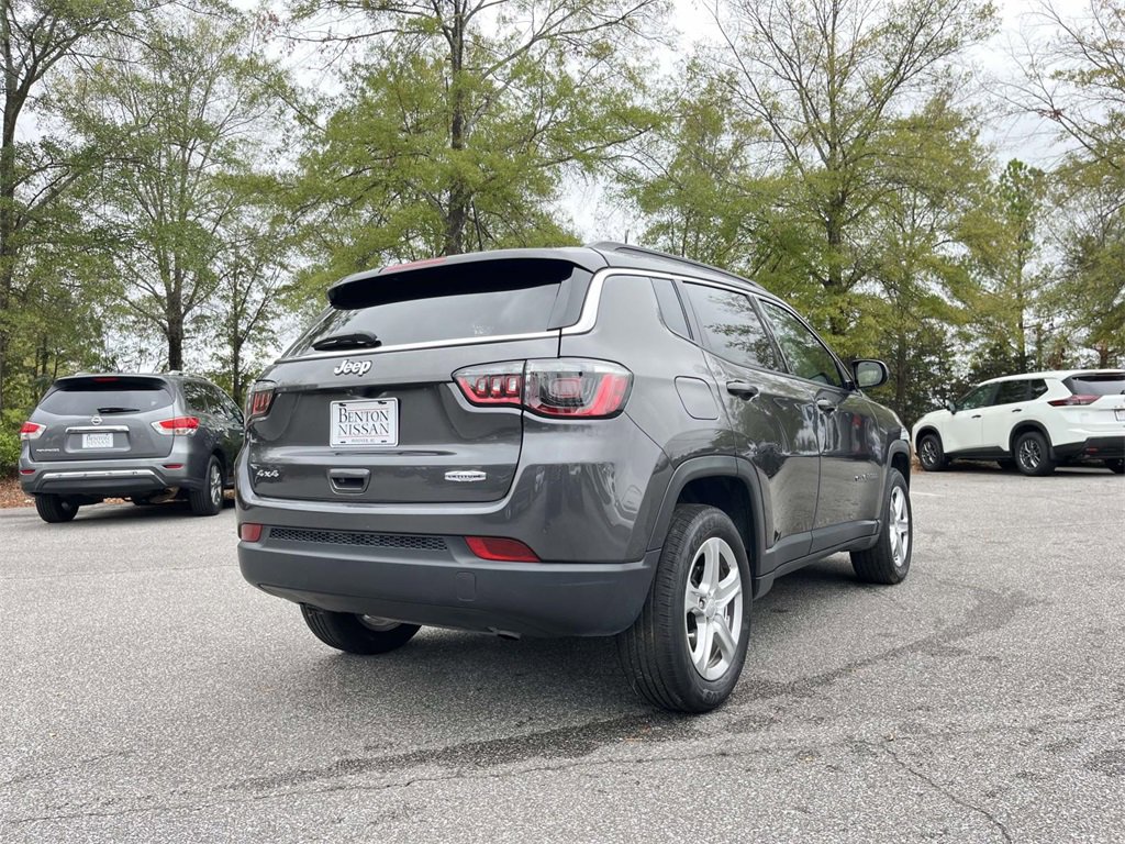 Used 2024 Jeep Compass Latitude image 7