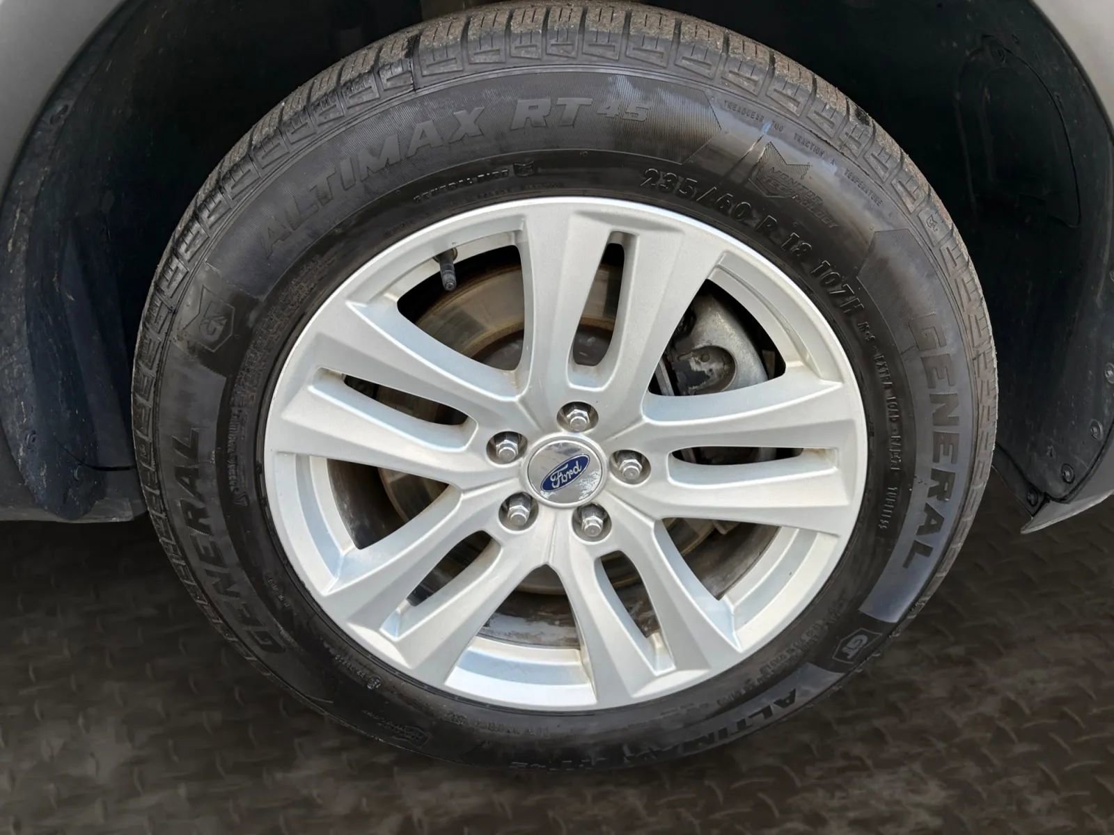 Used 2019 Ford Explorer XLT w/ Equipment Group 201A AWD/4WD image 45