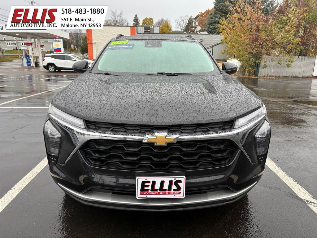 Used 2024 Chevrolet Trax LT image 9