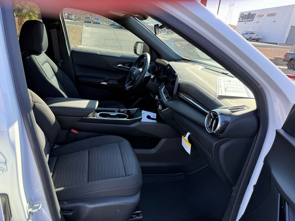 New 2026 Chevrolet Equinox LT FWD image 12
