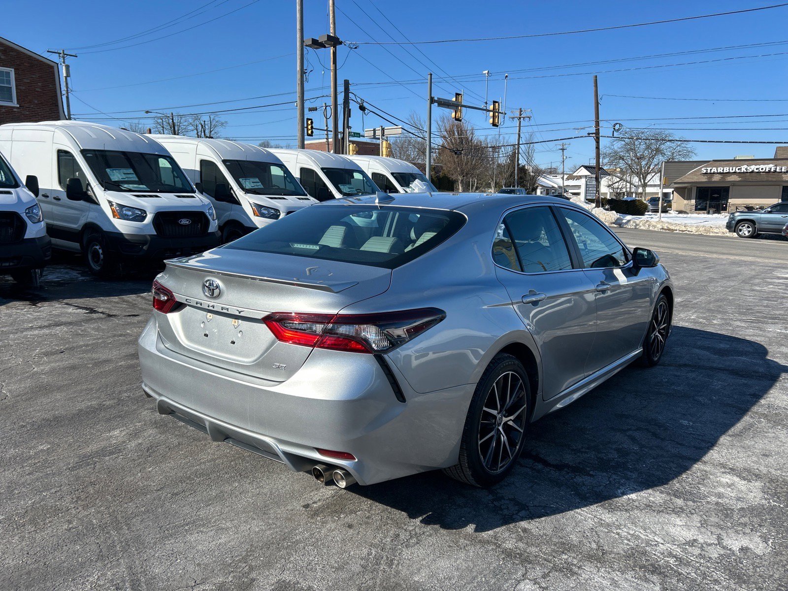 Used 2022 Toyota Camry SE image 14
