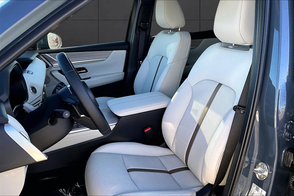 New 2026 MAZDA CX-90 3.3 Turbo w/ Premium Plus Pkg image 9