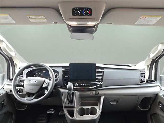 Used 2023 Ford Transit 350 XLT image 10