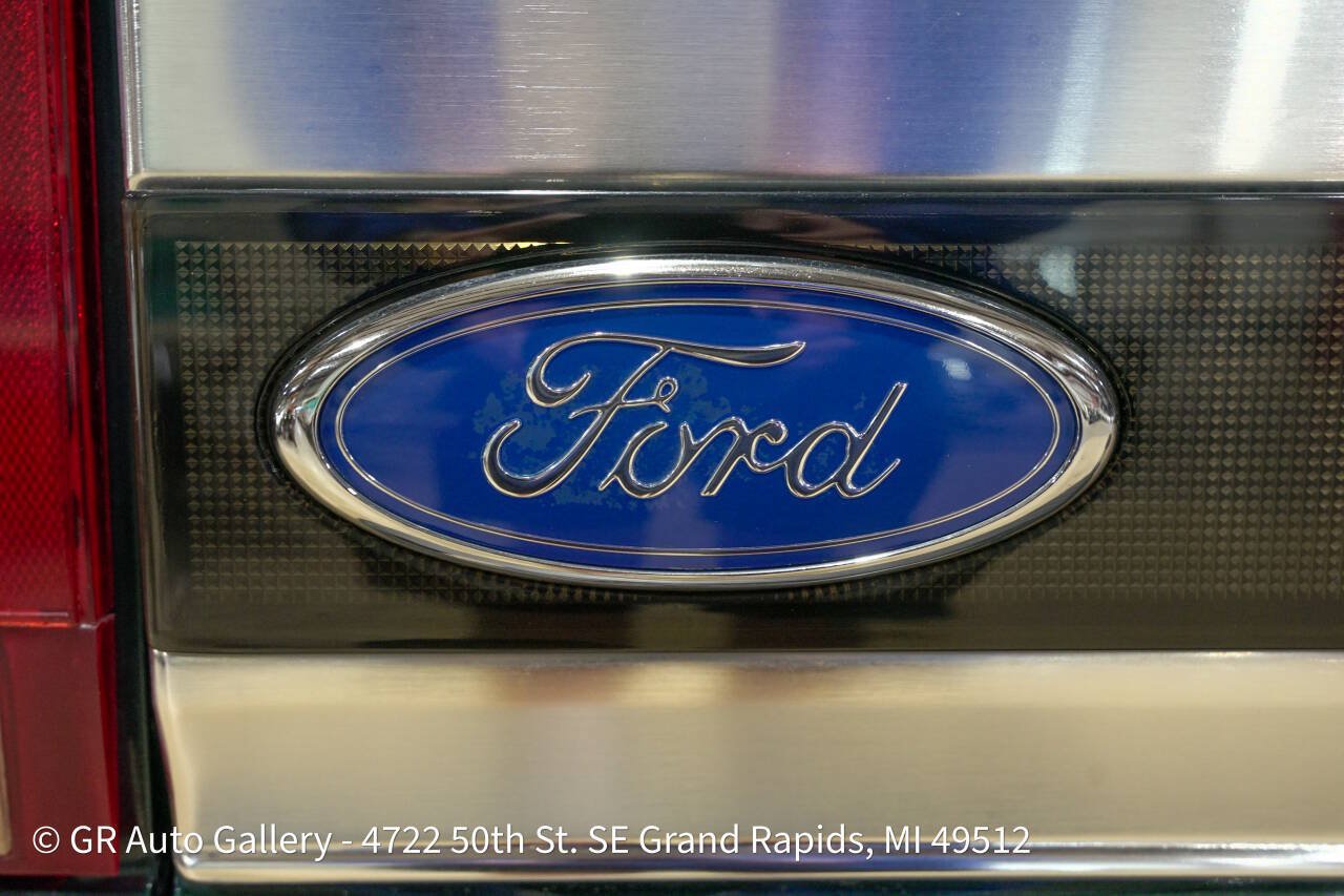 Used 1992 Ford Bronco Eddie Bauer AWD/4WD image 35