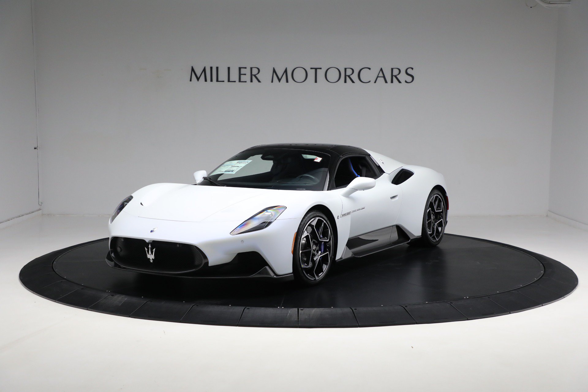 Used 2023 Maserati MC20 Spyder RWD image 26