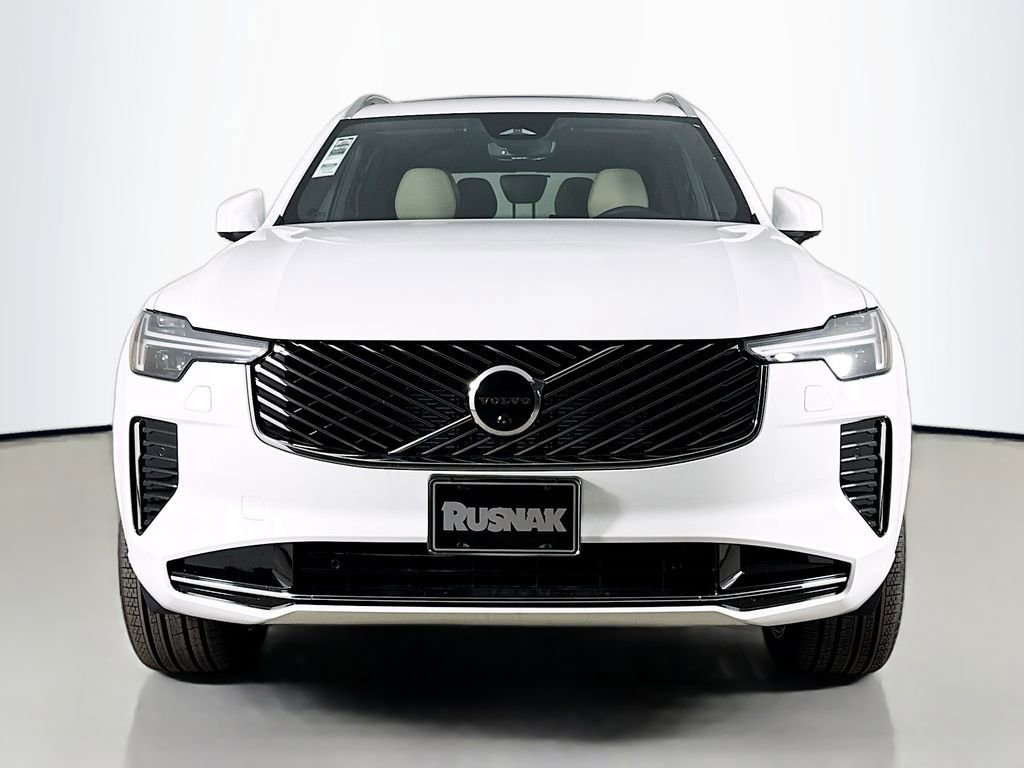 New 2026 Volvo XC90 B6 Plus w/ Protection Package Premier image 2