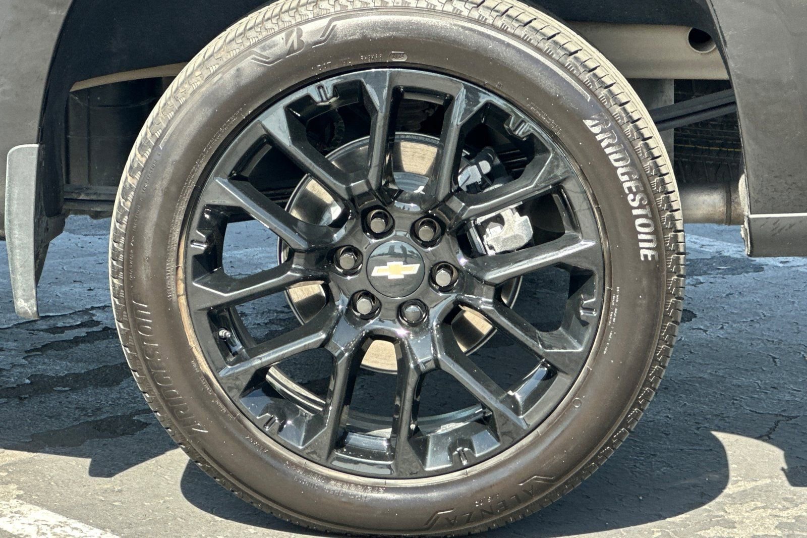 Certified 2025 Chevrolet Silverado 1500 High Country w/ Midnight Edition image 43