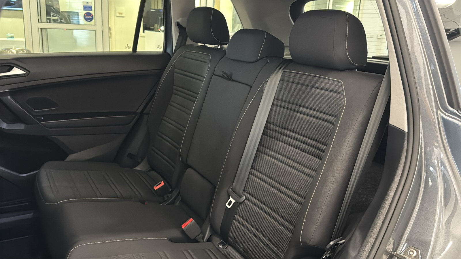Used 2024 Volkswagen Tiguan S AWD/4WD image 24