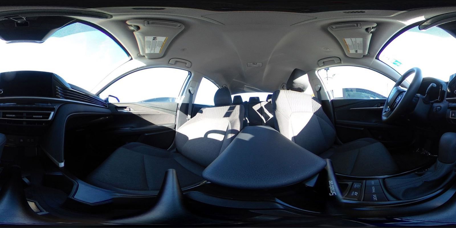 Used 2025 Toyota Camry LE image 48