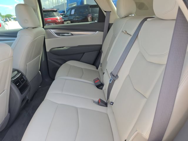 Used 2023 Cadillac XT5 Premium Luxury FWD image 12