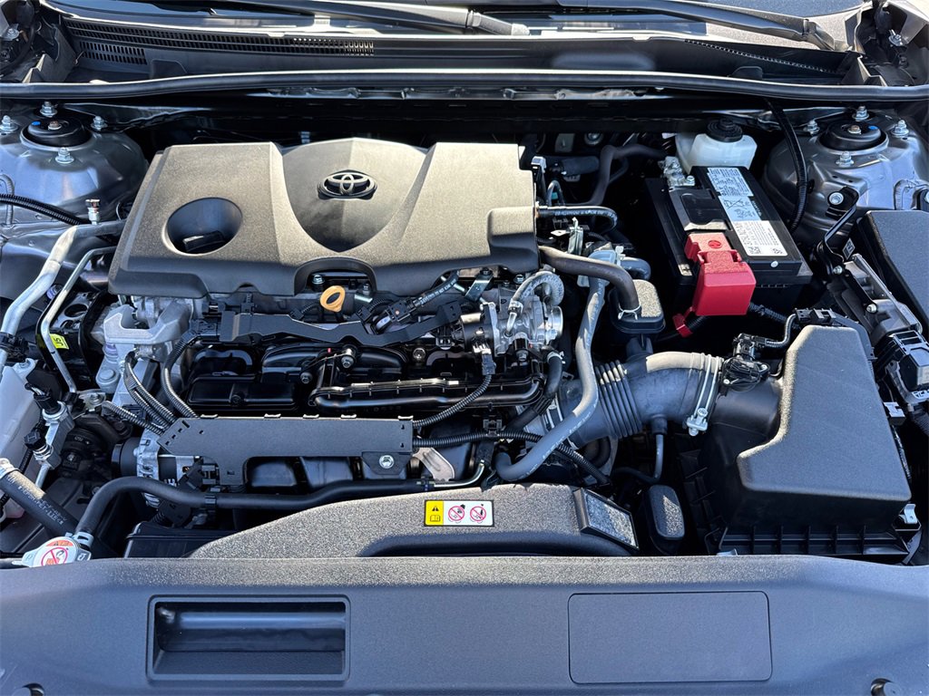 Used 2023 Toyota Camry SE image 8