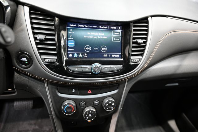 Used 2022 Chevrolet Trax LT w/ Driver Confidence Package image 14