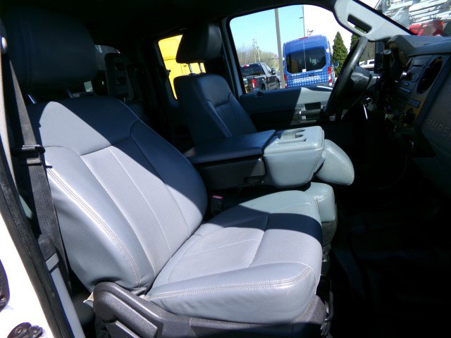 Used 2016 Ford F550 4x4 SuperCab Super Duty image 11