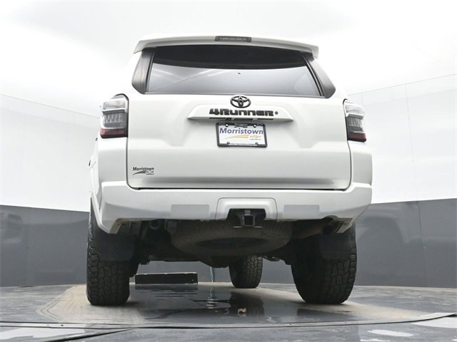 Used 2015 Toyota 4Runner SR5 image 49