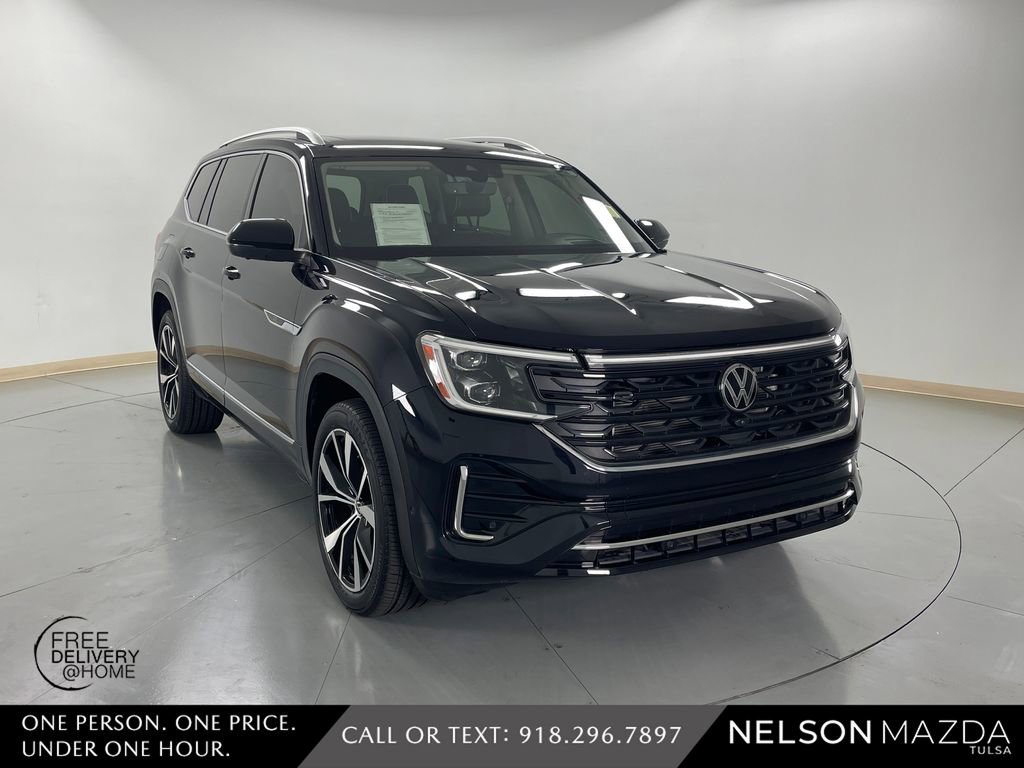 Used 2024 Volkswagen Atlas SEL Premium R-Line image 4