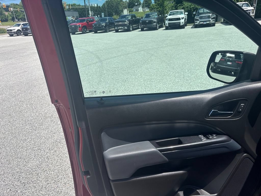 Used 2018 Chevrolet Colorado Z71 AWD/4WD image 31