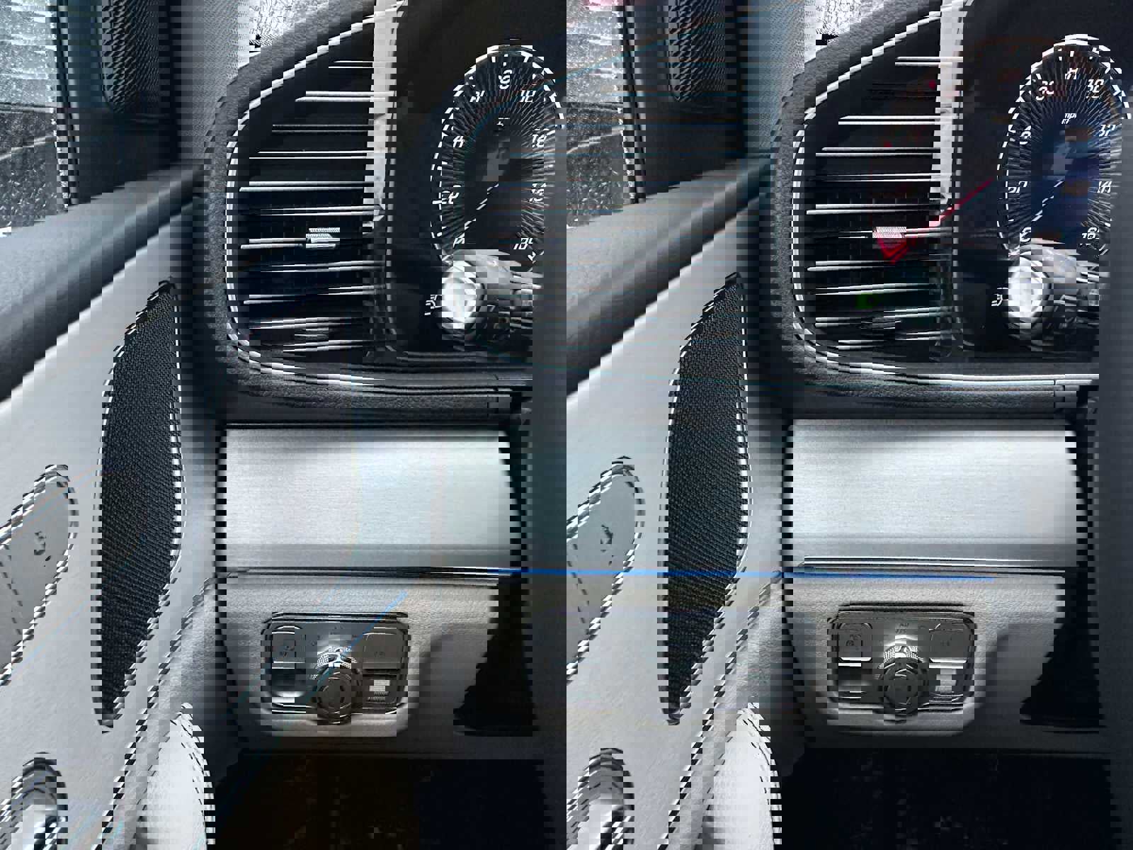 Used 2026 Mercedes-Benz GLE 350 4MATIC image 33