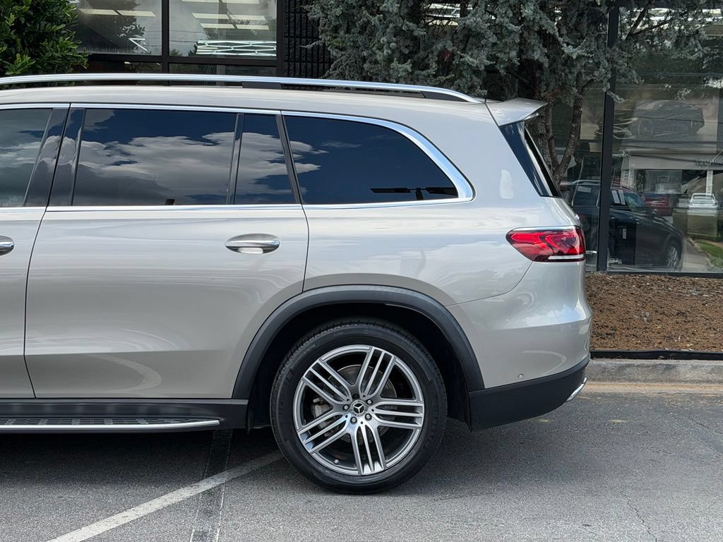 Used 2022 Mercedes-Benz GLS 450 4MATIC image 11