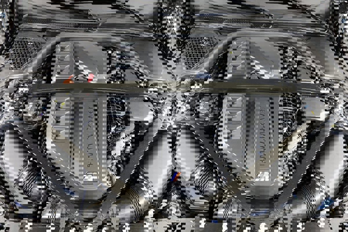 Used 2024 BMW M4 xDrive Competition w/ M Carbon Exterior Package image 37